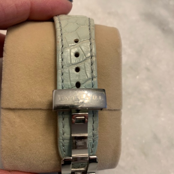 Bvlgari Womens Assioma SS Mother of Pearl Lt Blue leather with pave diamonds - Picture 10 of 10